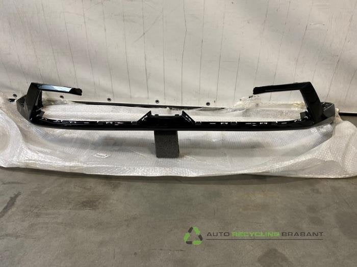 Spoiler voorbumper van een Peugeot 3008, Gebruikt, -, -, Ophalen of Verzenden