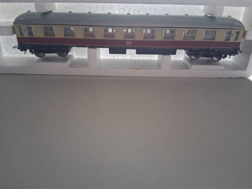 48 voiture Lima 1re classe SNCF, Envoi, Lima