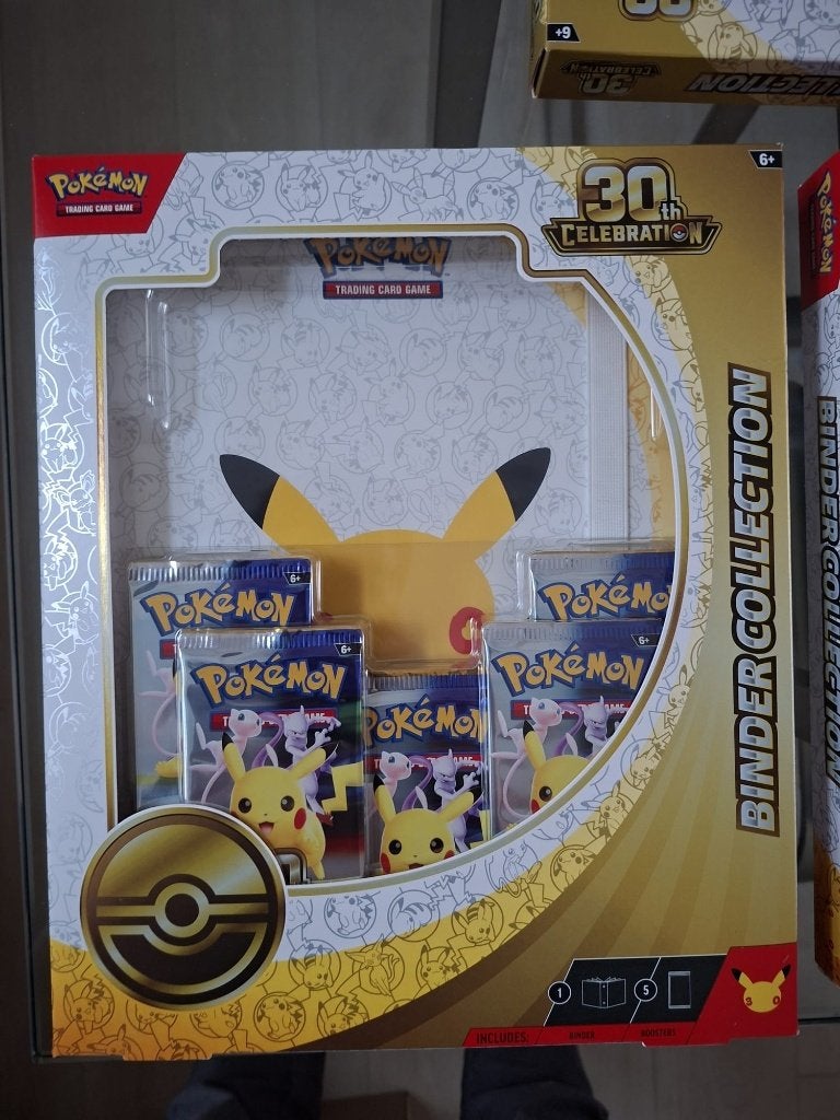 Pokemon 30th celebration Binder Collection, Ophalen of Verzenden, Nieuw, Boosterbox