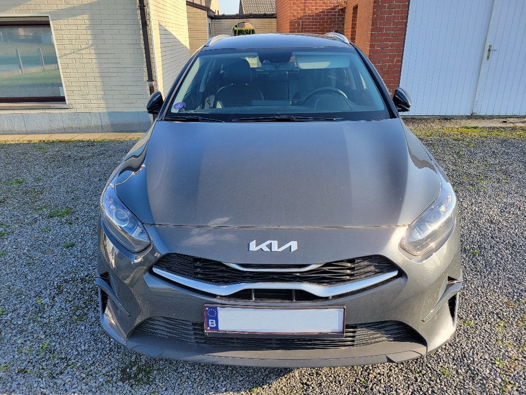 Kia Ceed Sw 1.0T-GDi Pulse 2023, Autos, Kia, Particulier, (Pro) Cee d, ABS, Caméra de recul, Phares directionnels, Régulateur de distance