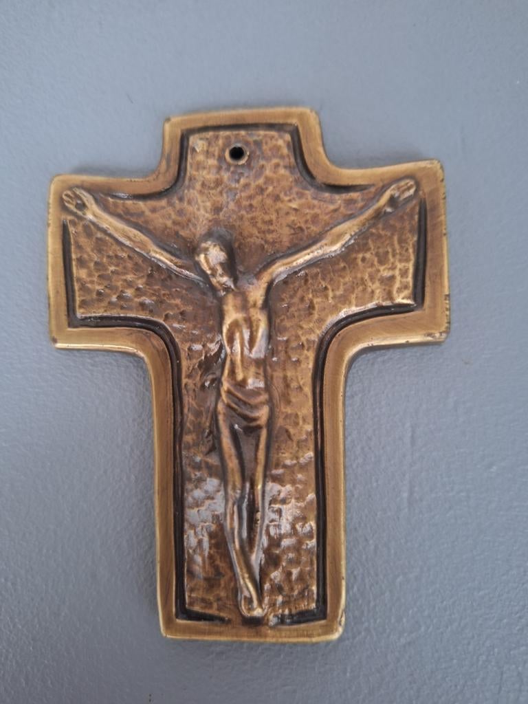 Kruis Fragametal Belgium, Ophalen