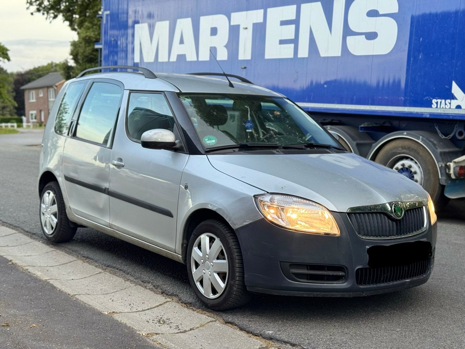 Skoda Roomster 1,4 benzine gekeurd vvk, GARANTIE, topstaat, Auto's, Voorwielaandrijving, Zwart, Roomster, Particulier