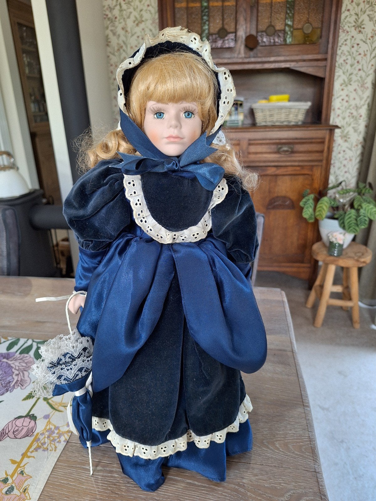 Antieke porseleinen pop (Victoriaans), Ophalen of Verzenden, Pop