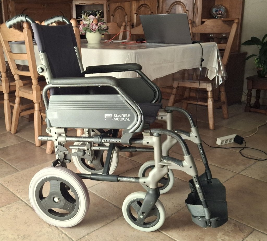 fauteuil roulant de transport/fauteuil roulant à pousser, Enlèvement, Pliant, Comme neuf, Fauteuil roulant à pousser