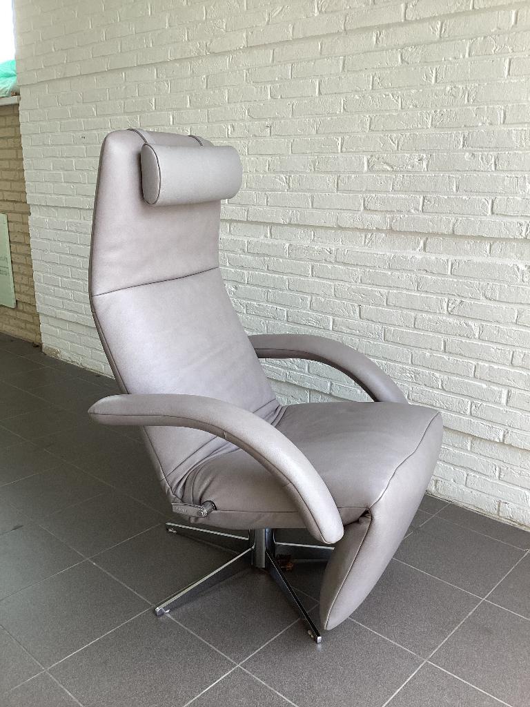 Showroomstaat!Jori relax+kussn Yoga Medi, Ophalen, Zo goed als nieuw, Leer, Durlet sede knoll vitra eames hukla stressless