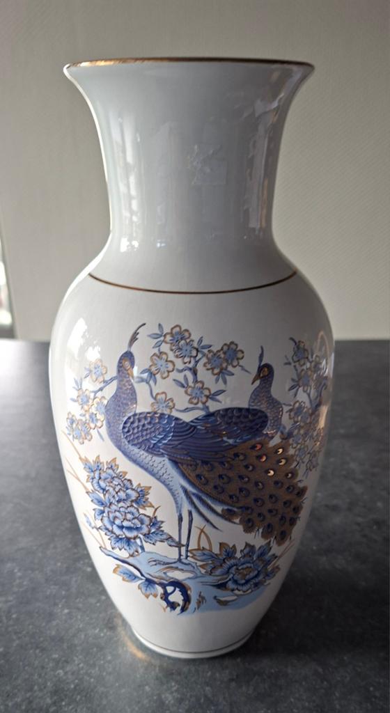 “Vintage porseleinen vaas met pauwenmotief, Antiek en Kunst, Ophalen