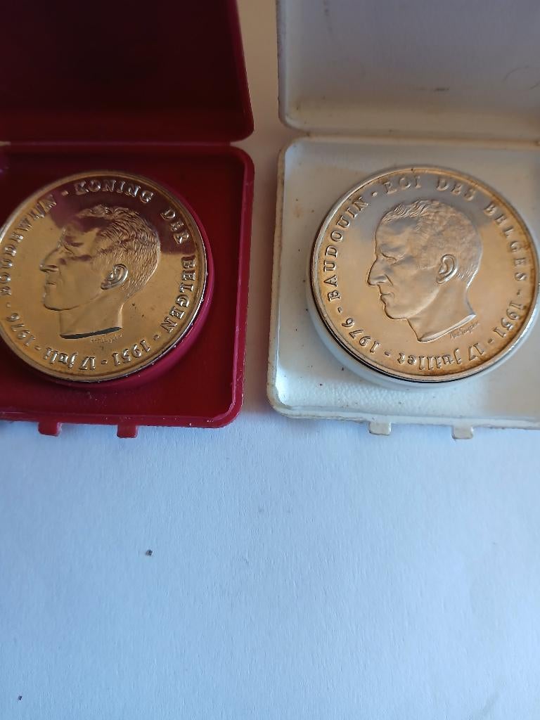 250 fb fdc dans petit coffret. Tirage limité., Timbres & Monnaies, Monnaies | Belgique, Enlèvement ou Envoi, Argent, Série, Argent