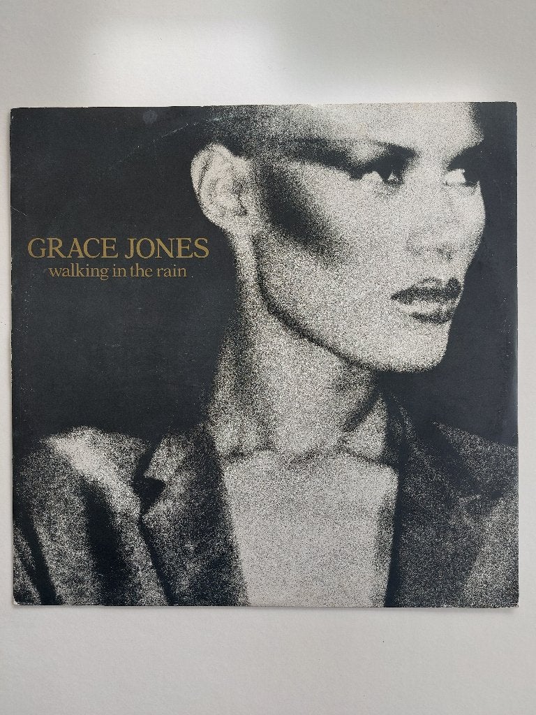 Grace Jones - Walking In The Rain / Pull Up To The Bumper, CD & DVD, Enlèvement ou Envoi, Funk, Comme neuf, Pochette photo