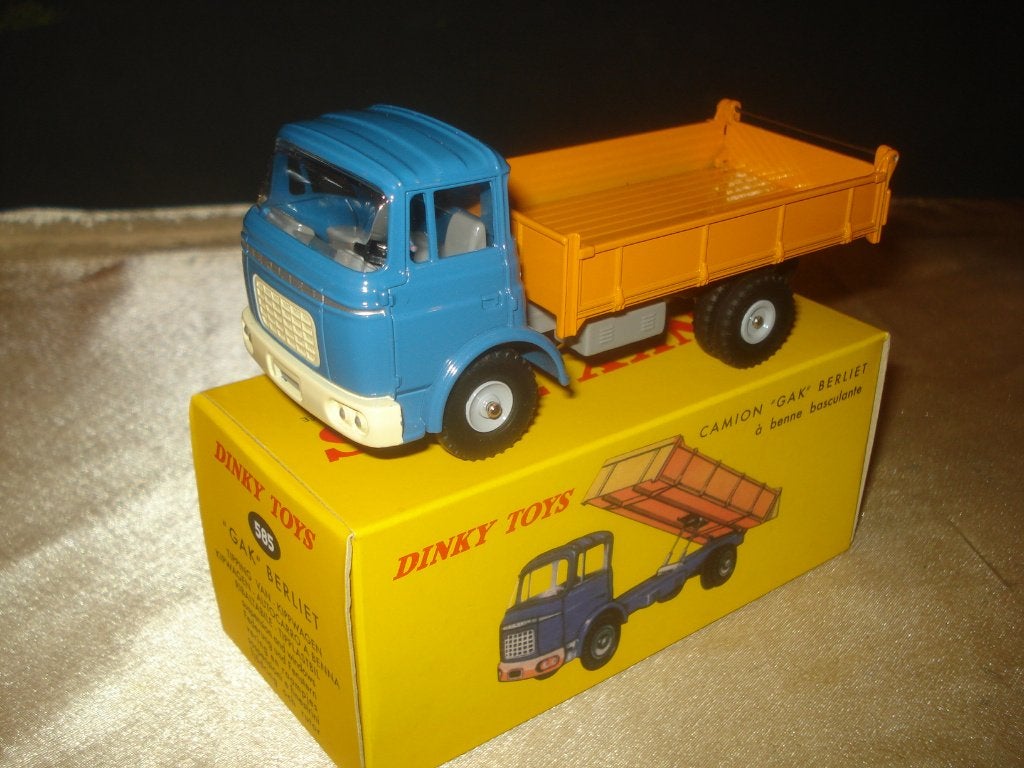 DINKY TOYS Berliet GAK avec Benne Basculante Reissue + Boîte, Ophalen of Verzenden, Nieuw, Bus of Vrachtwagen, Dinky Toys