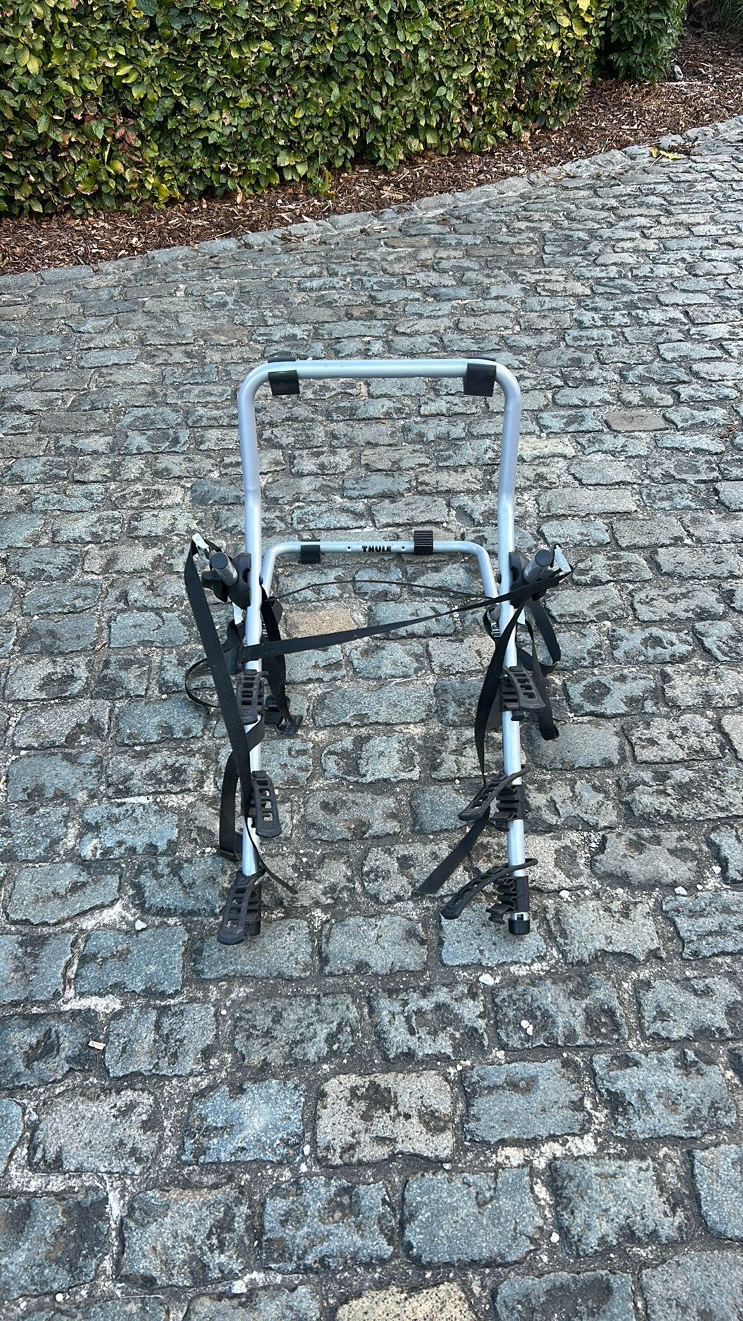 Thule - porte-vélos, Autos : Divers, 2 vélos, Pneus larges, Enlèvement, Utilisé