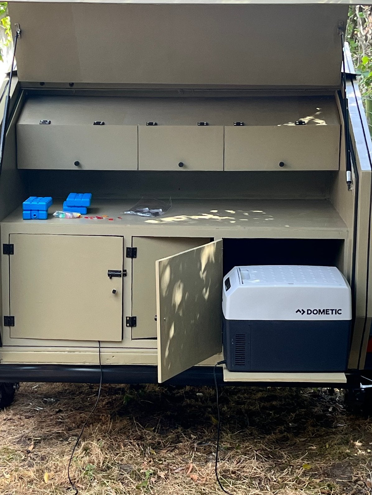 Teardrop / mini-caravane (450kg), Particulier, Roue de secours