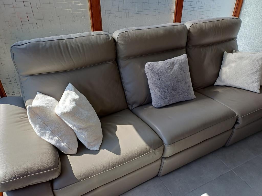 Très beau salon en cuir gris avec relax.  Très bon état., Enlèvement, Cuir