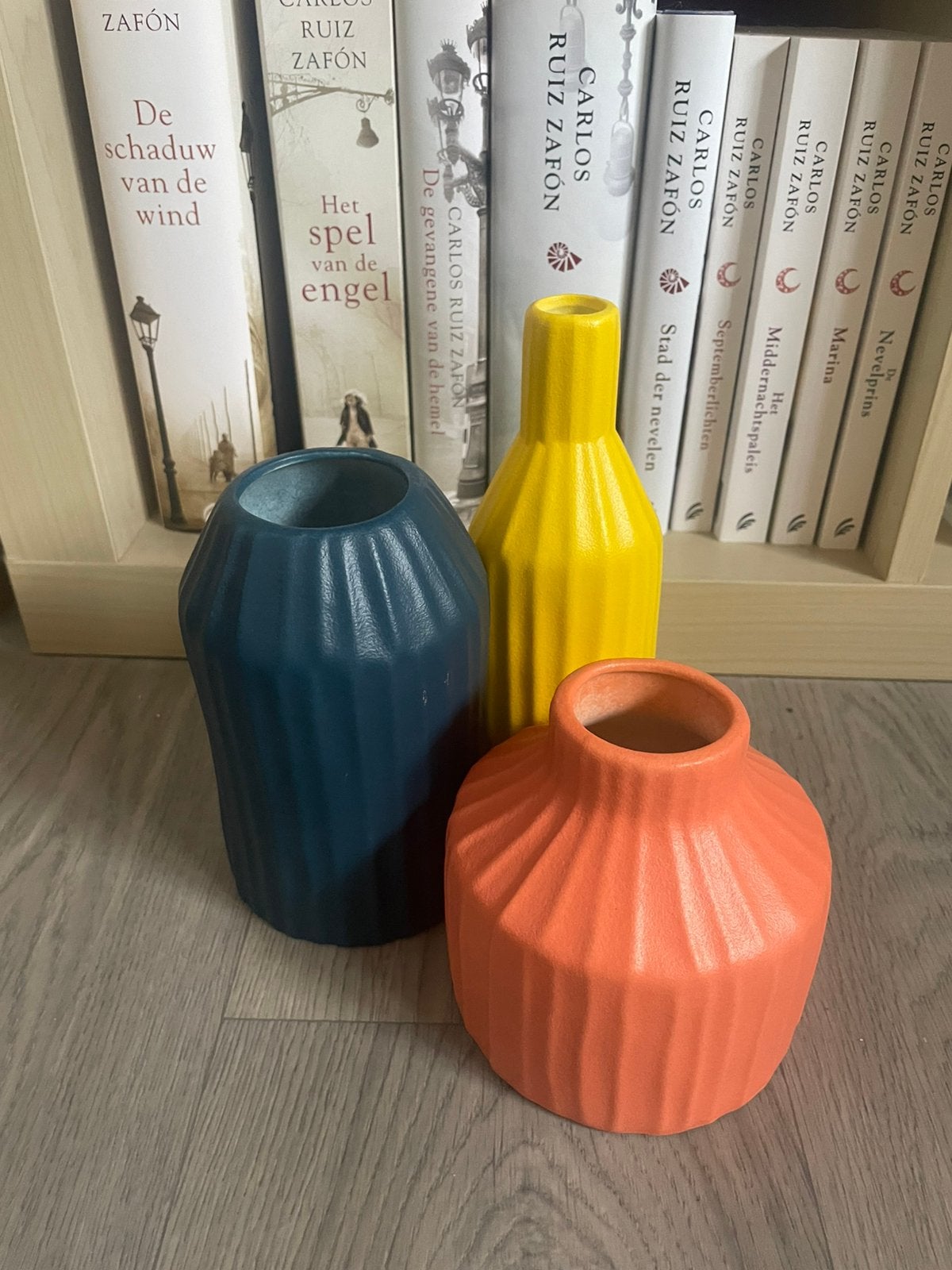 Vazen Morandi stijl - zacht pastel, Ophalen of Verzenden, Zo goed als nieuw, Oranje