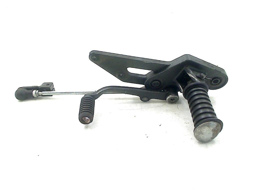 SCHETSPLAAT LINKS VOOR Yamaha, Motoren, Dhr. S. di Majo, Gebruikt, Info@cama-motorparts.nl, P.J. Troelstraweg 8 8
3144 CX  MAASSLUIS, NL