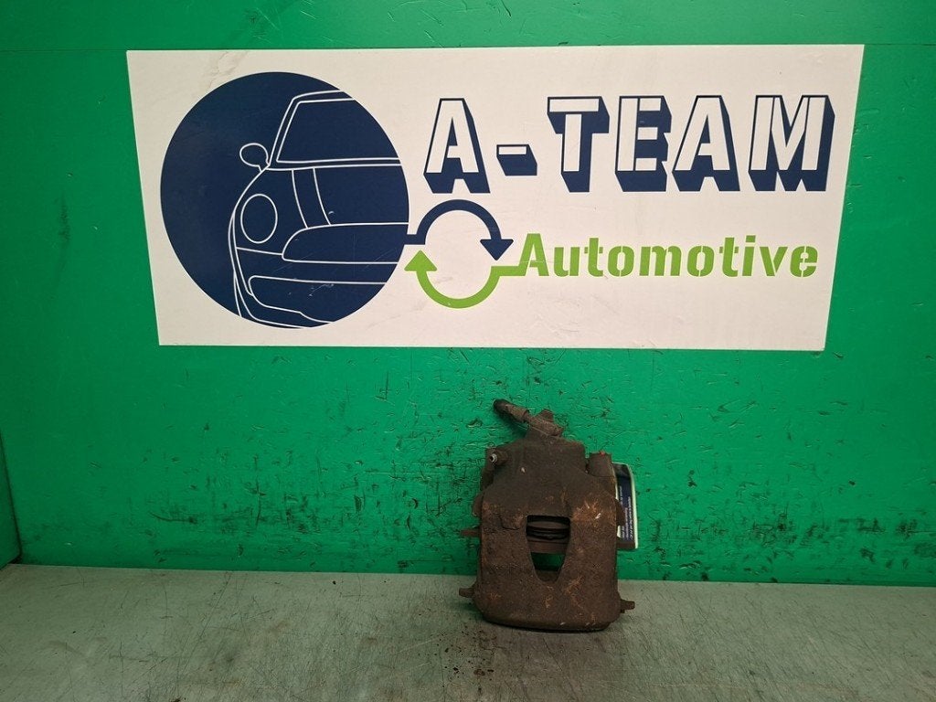 ETRIER DE FREIN AVANT DROIT Seat Ibiza ST (6J8), Utilisé, Seat