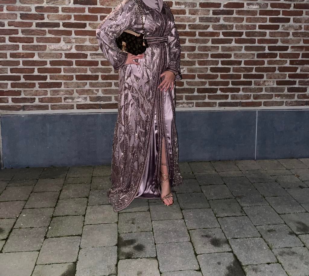 Takshite Roméo Couture, Enlèvement, Neuf, Taille 38/40 (M)