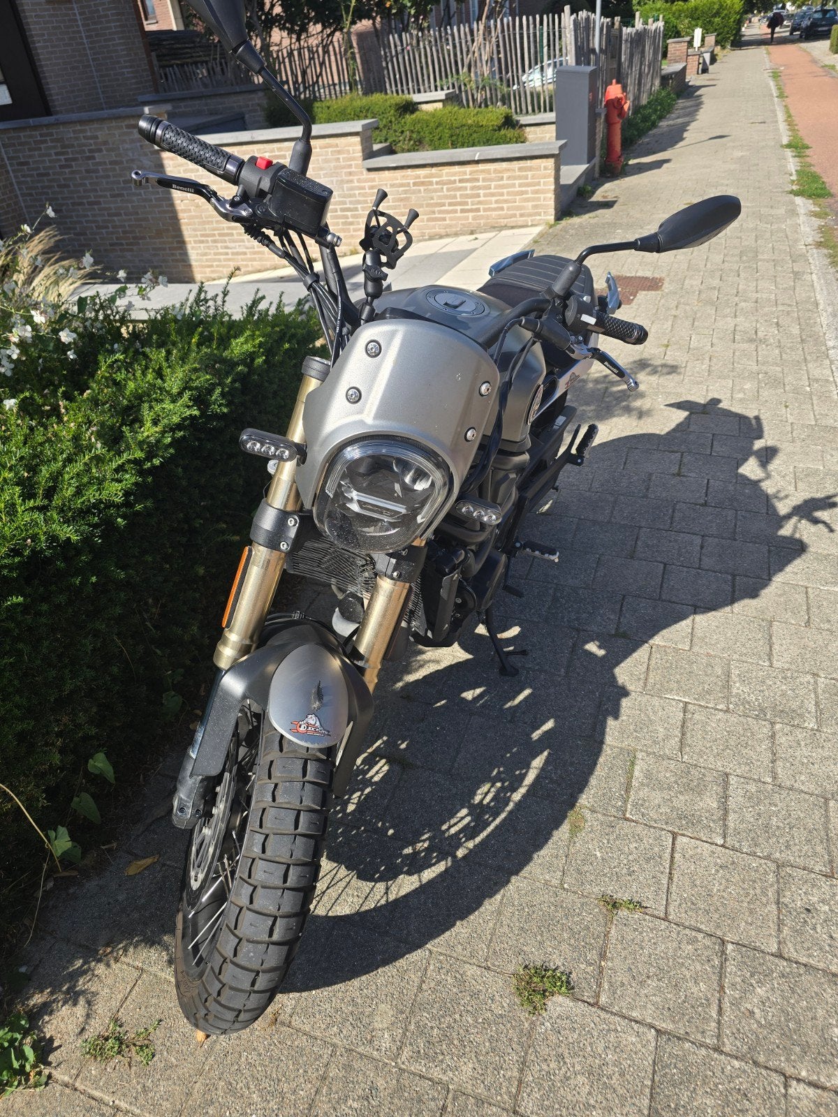 Benelli Trail 800, Motos, Particulier