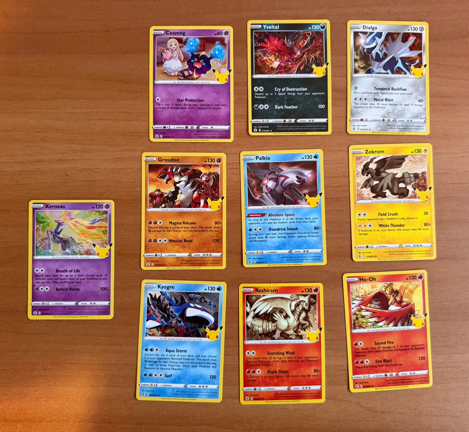 Te koop 10 Pokémon Celebrations 25th Anniversary Holo, Ophalen of Verzenden, Zo goed als nieuw, Meerdere kaarten
