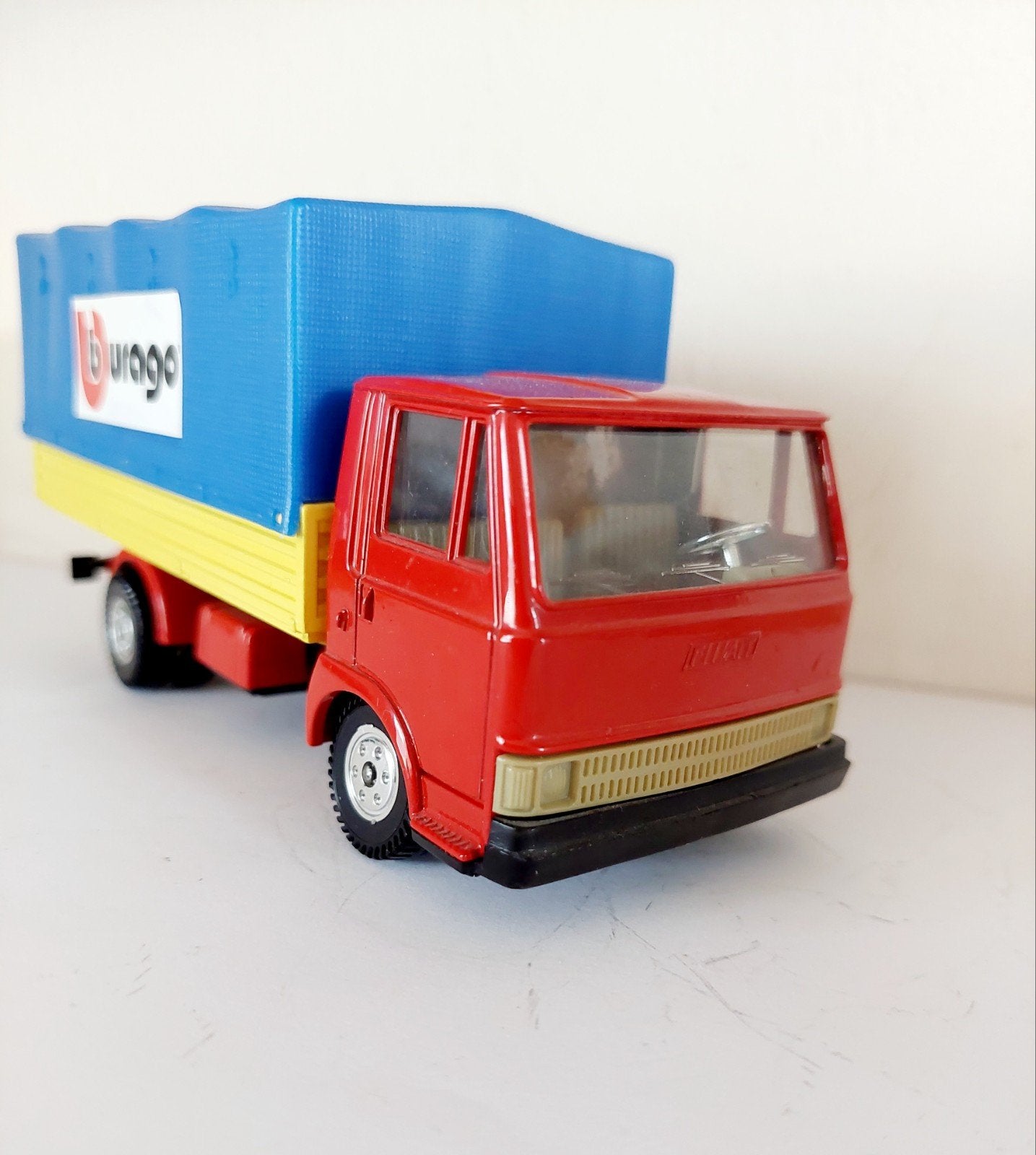 Burago - FIAT 50 NC, Hobby & Loisirs créatifs, Voitures miniatures | 1:43, Enlèvement ou Envoi