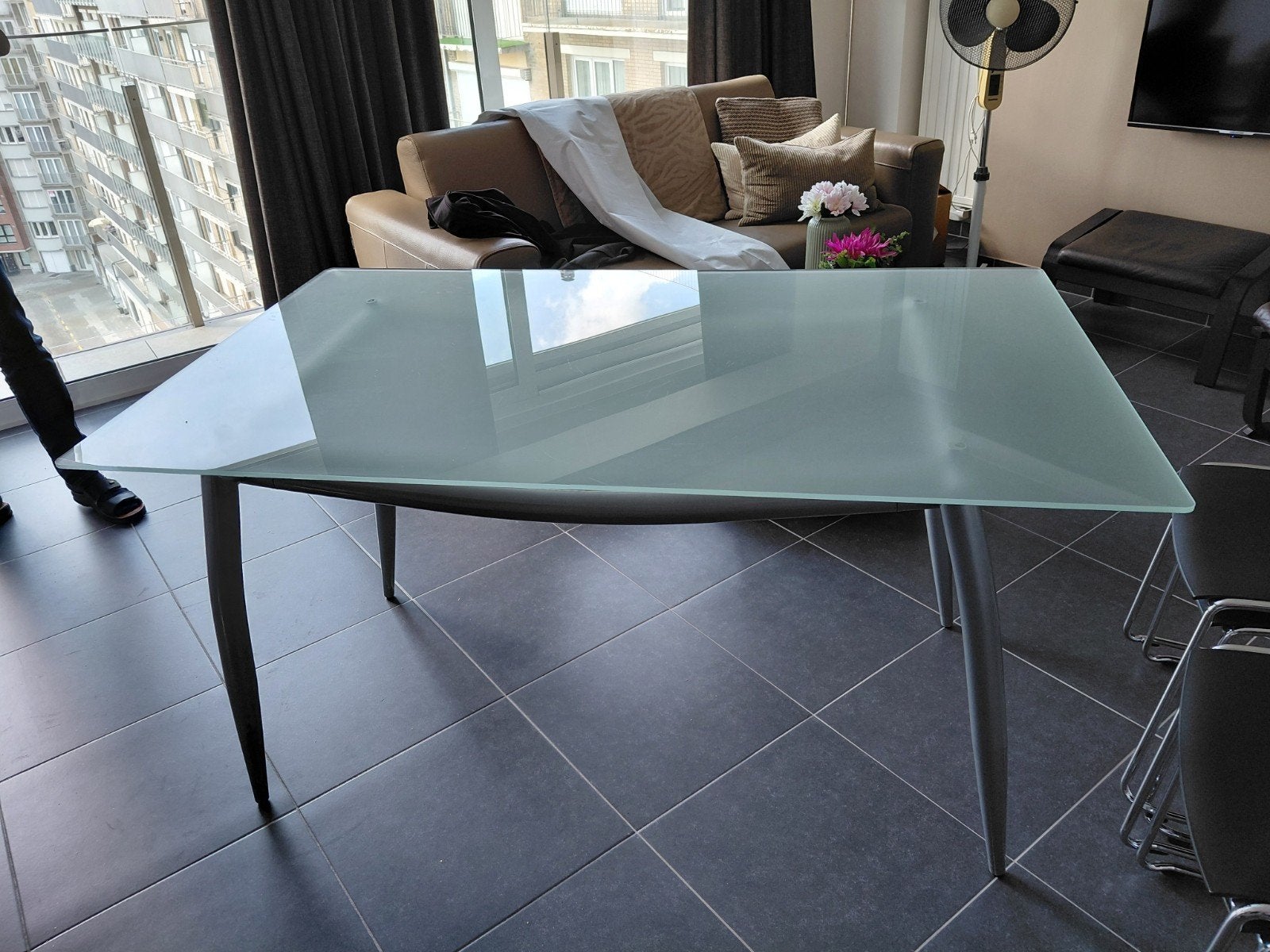 eettafel met glazen blad, Huis en Inrichting, Ophalen