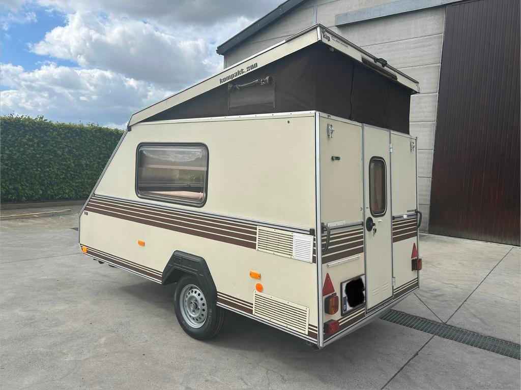 Kip kompakt 300 Caravan -750 kg in perfecte staat, Réfrigérateur, Kip, Particulier, Siège standard