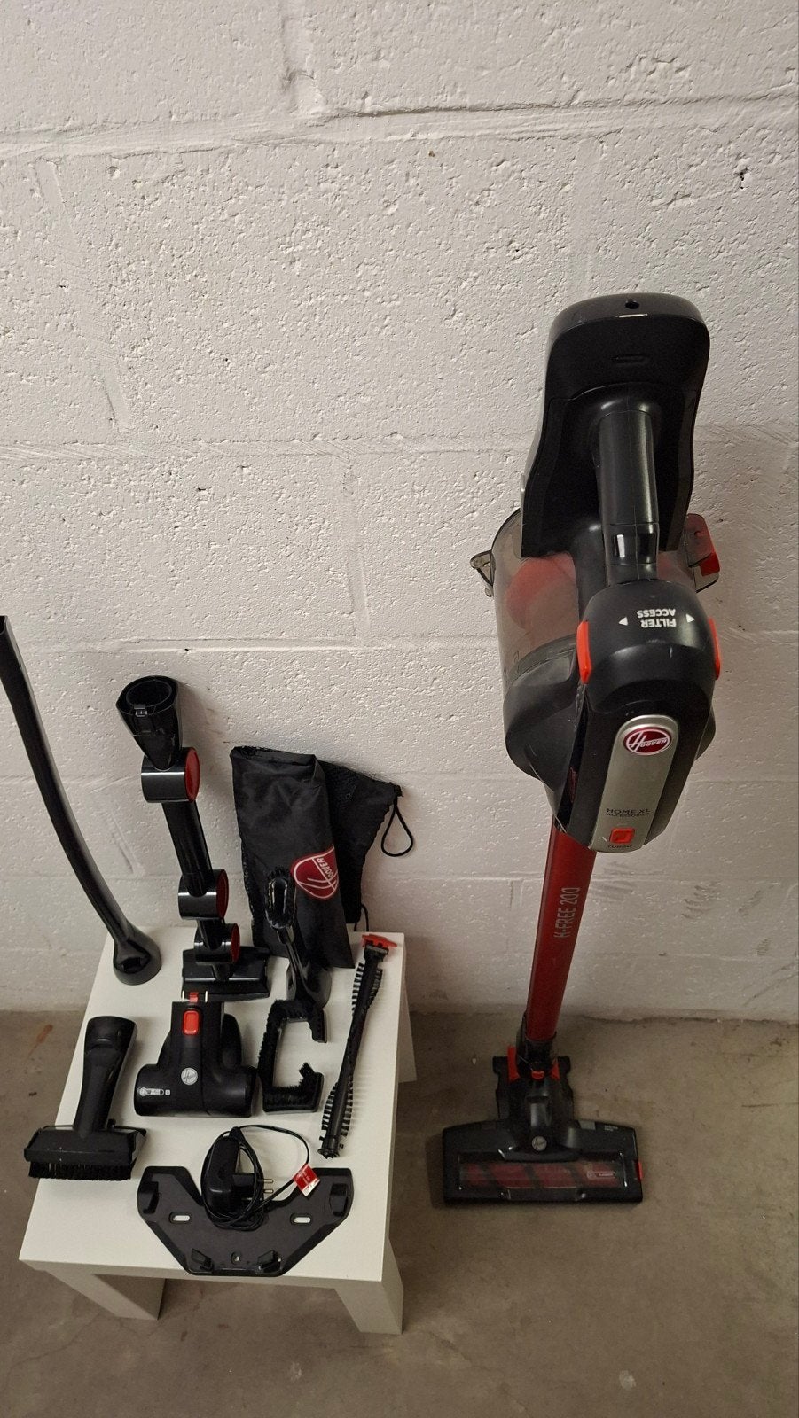 Aspirateur électrique sans fil Hoover avec accessoires, Enlèvement
