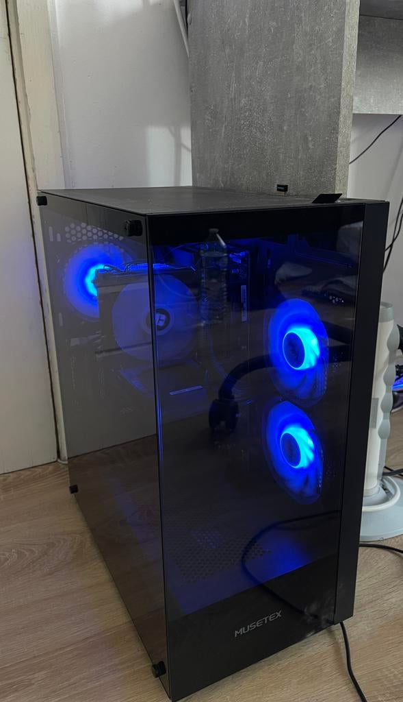 PC Gamer Ultra Récent – RTX 5060 / i5-12600KF – État Neuf, Informatique & Logiciels, Avec carte vidéo, Comme neuf, 4 Ghz ou plus