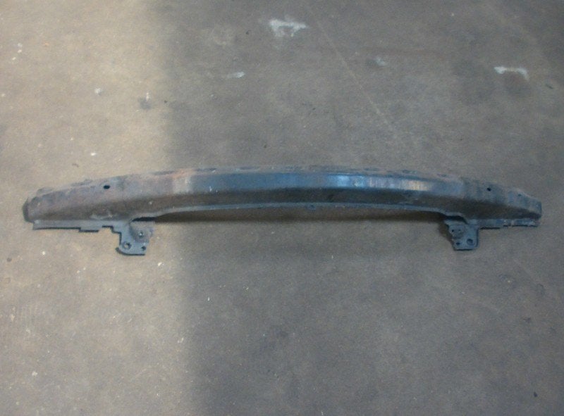 RENFORT PARE CHOC AVANT (TRAVERSE) Volkswagen Golf IV (1J1), Volkswagen, Volkswagen AG, Utilisé, Kundenbetreuung@volkswagen.de
