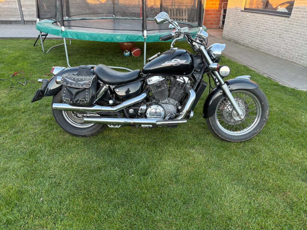 Honda shadow  1100, Motos, Particulier