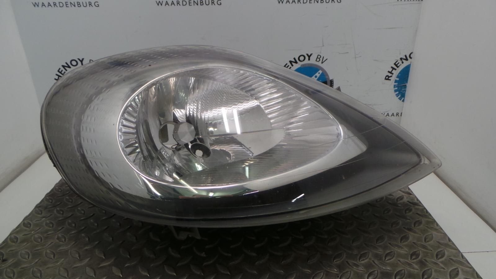 OPEL VIVARO 1.9 DTI 2.9T L2H1 CR KOPLAMP R 2002, Ophalen of Verzenden, Gebruikt, Stiba lid