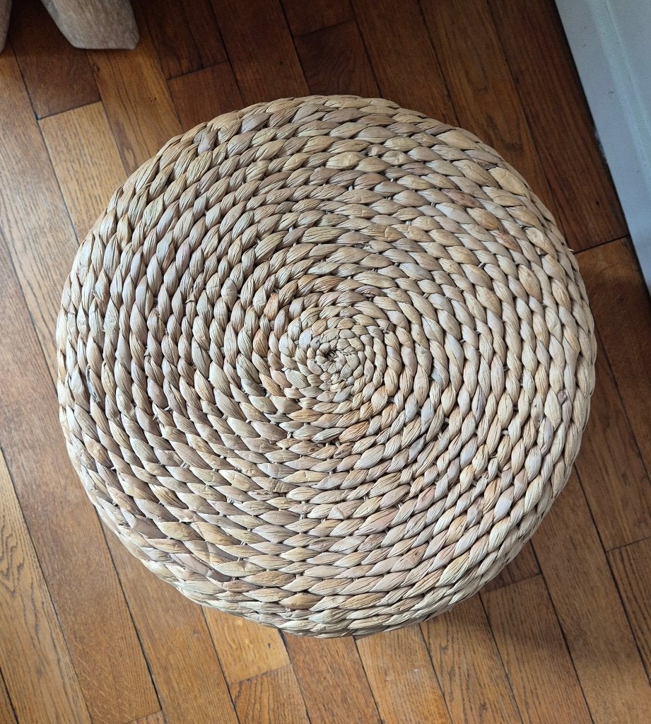 Pouf en jacinthe d'eau tressée, Enlèvement, Utilisé, Pouf