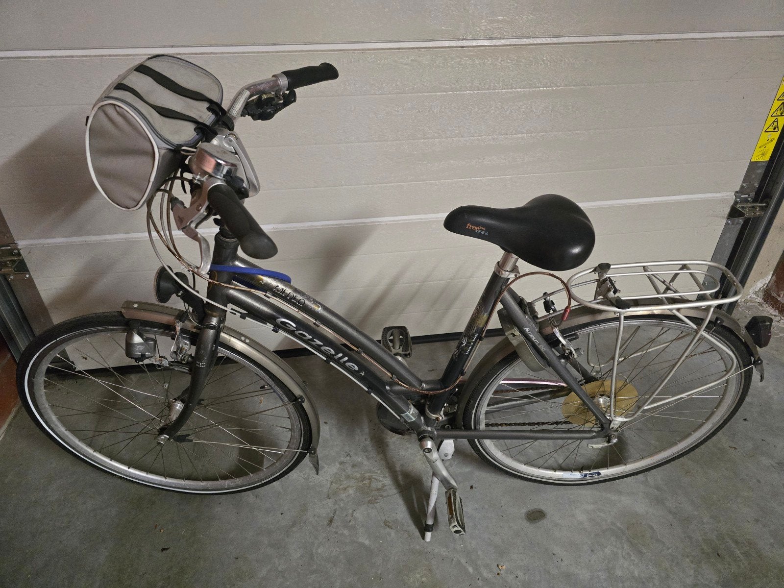 Damesfiets Gazelle, Ophalen, Gazelle