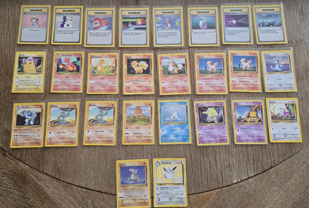Pokemon Base Nederlands., Hobby en Vrije tijd, Verzamelkaartspellen | Pokémon, Ophalen of Verzenden, Zo goed als nieuw, Meerdere kaarten