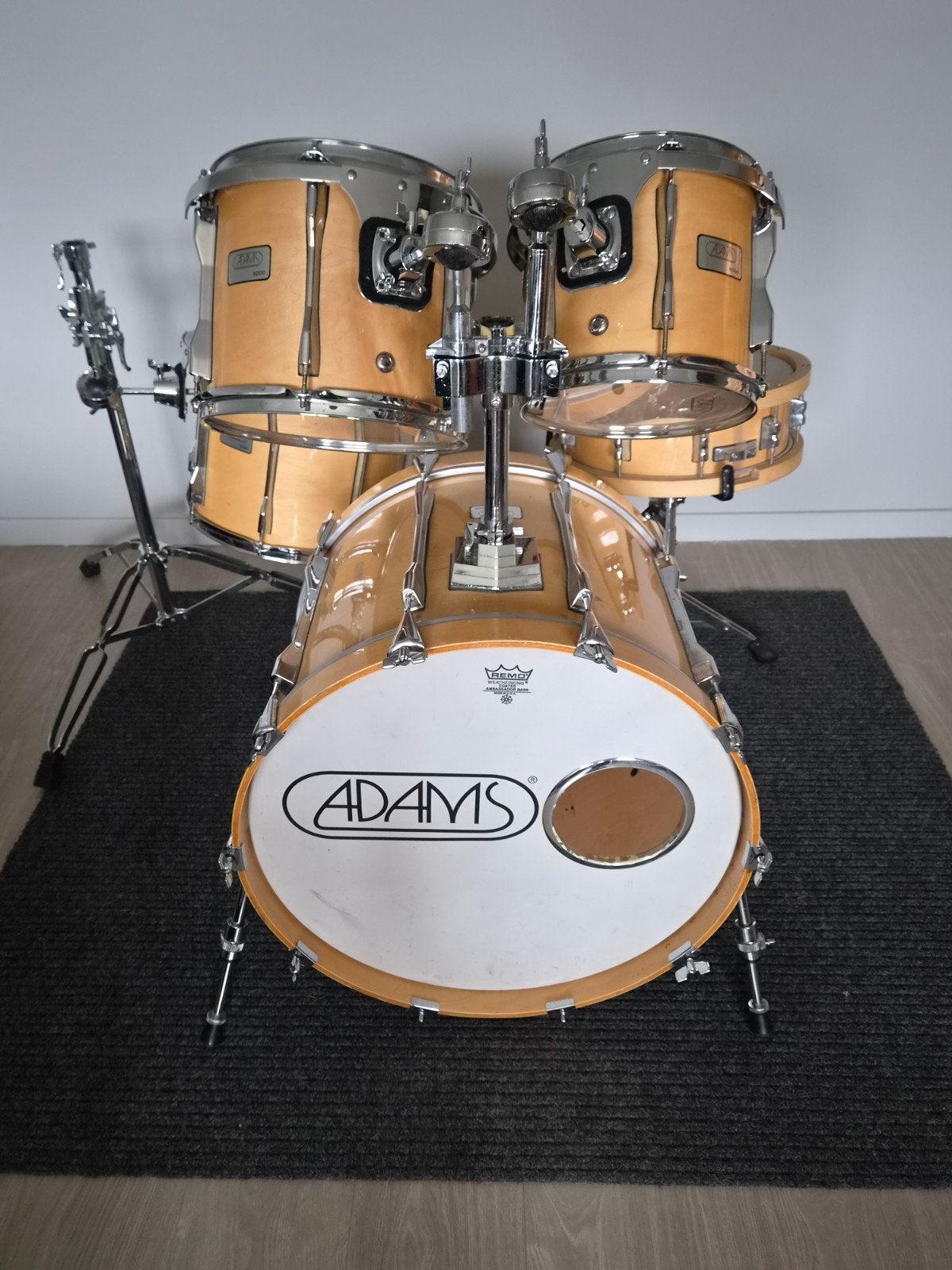 Adams 6000 natural finish, Ophalen, Ludwig