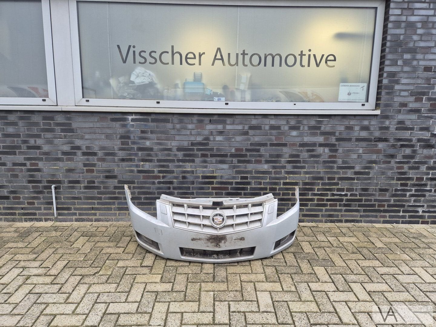 Cadillac BLS 2006 - 2010 voorbumper met sproeiers COMPLEET, Auto-onderdelen, Cadillac, Gebruikt, -, Voor