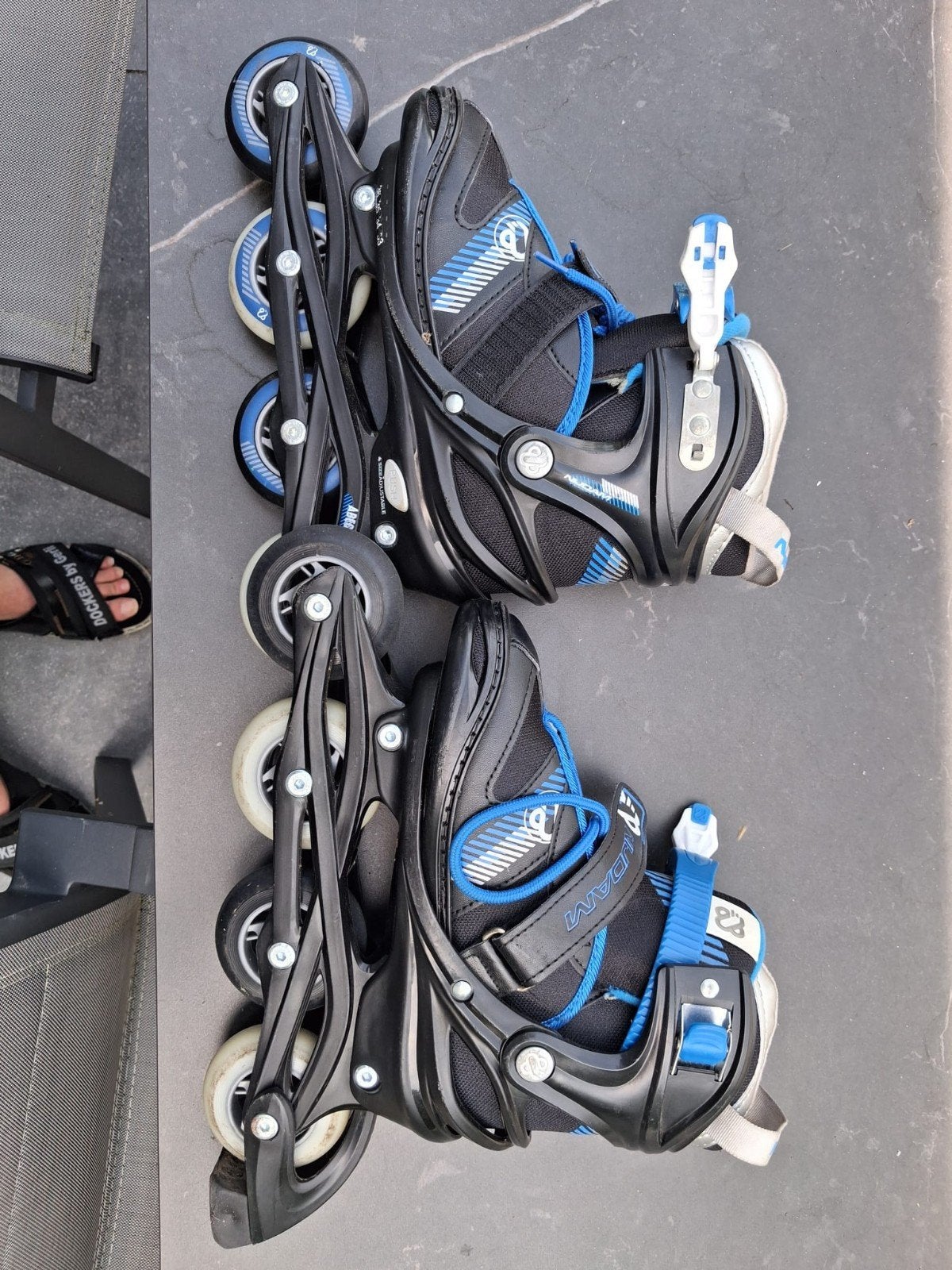 Skeelers en elleboog/kniebeschermers, Sport en Fitness, Skeelers, Ophalen
