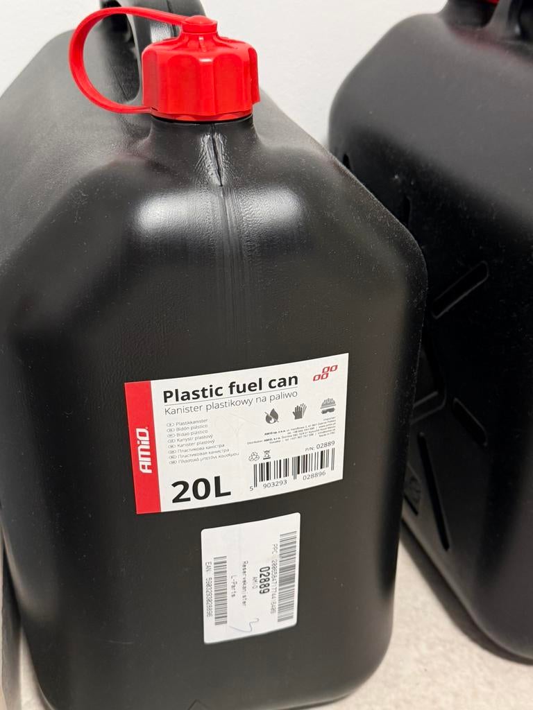 Jerrycan, Enlèvement