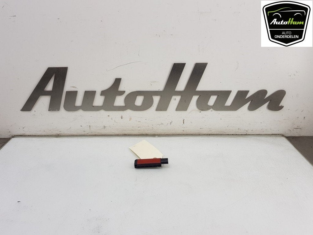 MODULE KEYLESS VEHICLE Arteon (3HAB) (|5Q0962131|), Gebruikt, Volkswagen, Rixbecker Straße 75
59552  Lippstadt, DE, Info@forvia.com