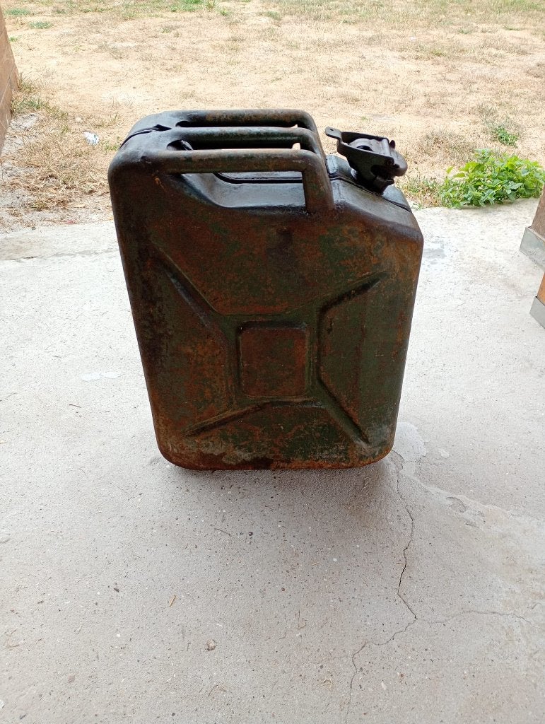 Groene Britse Jerrycan uit WW2 met rubberen ring, Collections, Enlèvement, Armée de terre, Autres types