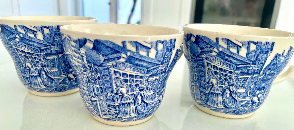 3 tasses anglaises vintage en fer forgé « Dickens Series », Enlèvement ou Envoi