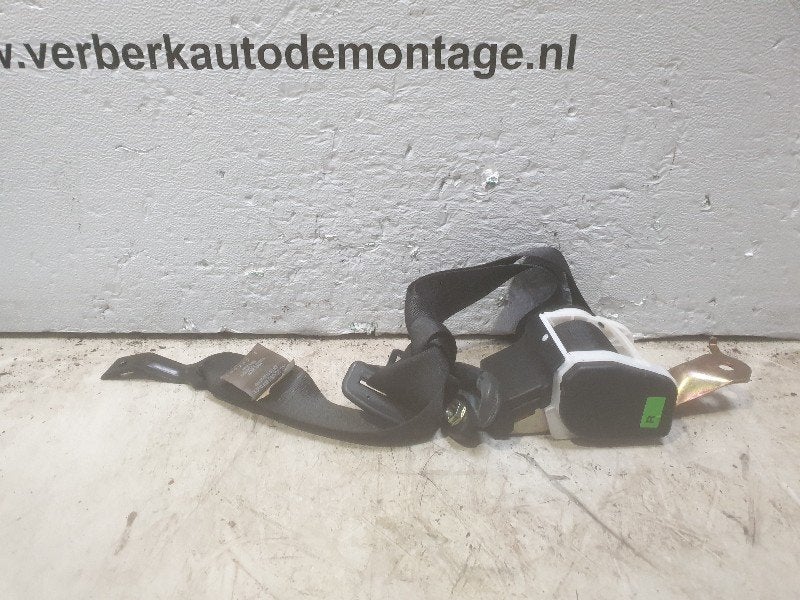 VEILIGHEIDSGORDEL RECHTS VOOR BMW 3 serie Touring (E36 / 3), Gebruikt, BMW, Petuelring 130
80809  München, DE, Bayerische Motoren Werke AG
