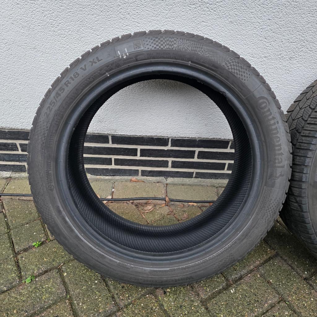 2 x bridgestone 225/45/18 banden met 6,5mm profiel, Auto-onderdelen, Banden en Velgen, Ophalen, 18 inch, Gebruikt, Winterbanden