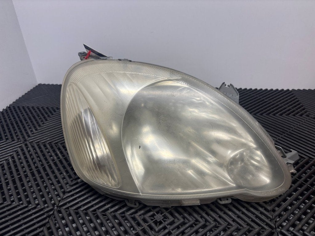 PHARE / OPTIQUE AVANT DROIT Toyota Yaris (P1) (|89007613|), Valeo, Toyota, Utilisé, 100, rue de Courcelles
75017  Paris, FR