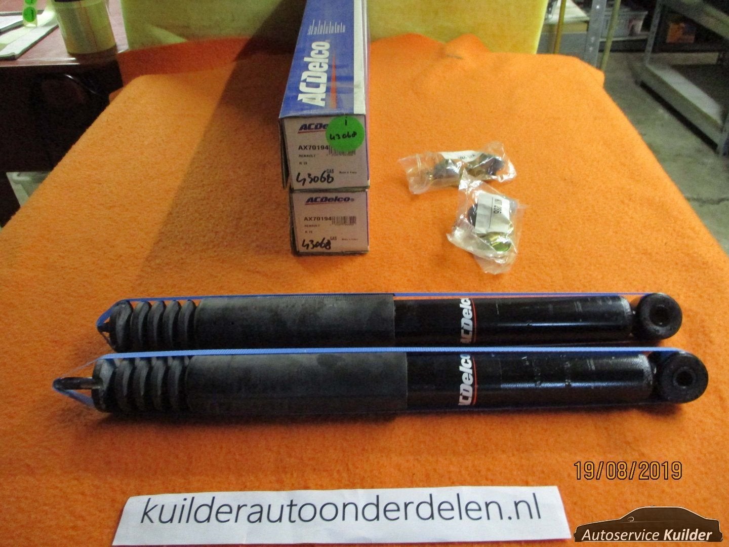 Nieuw set schokdempers achter Renault 19 AC DELCO, Neuf, Renault, -, -
