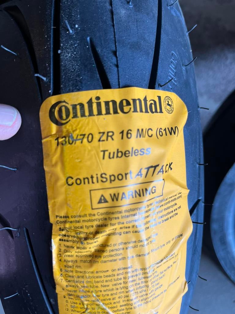 Pneu avant Honda CBR900 RR, Ophalen, Nieuw