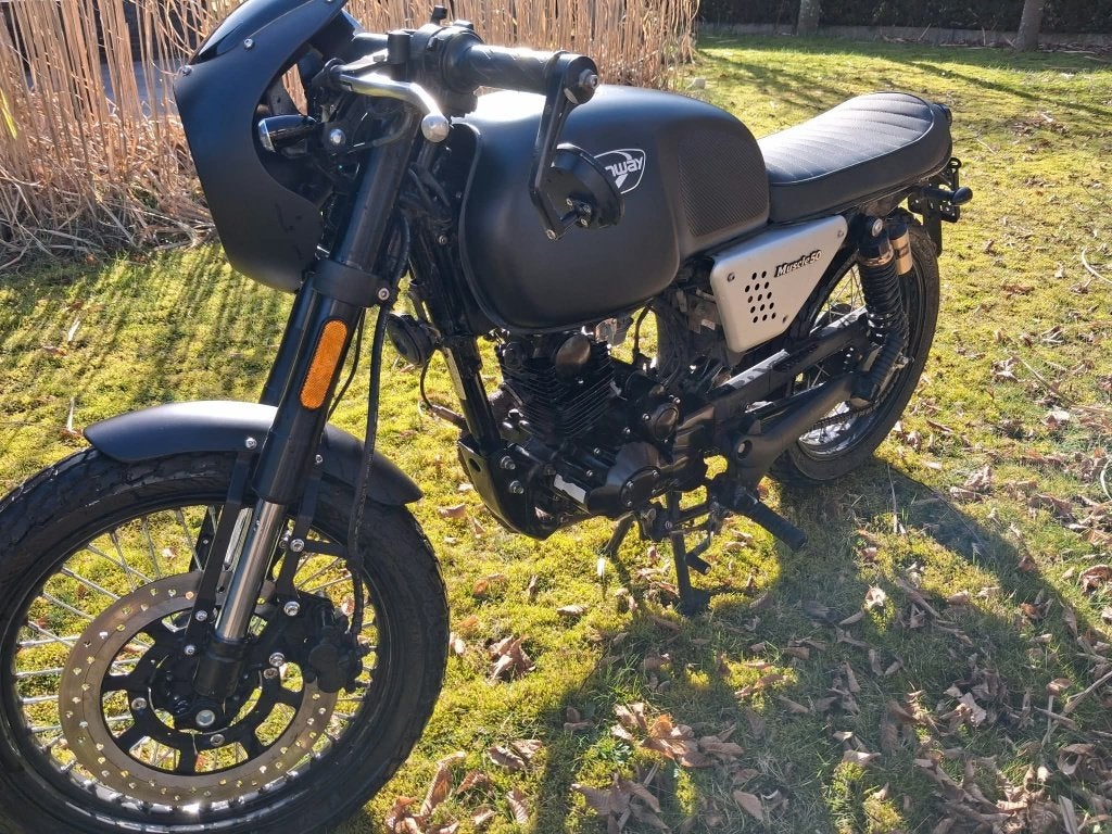 Hanway Muscle, prachtige 50 cc café racer met moto looks, Vélos & Vélomoteurs, 5 vitesses, Classe B (45 km/h), Enlèvement, Utilisé