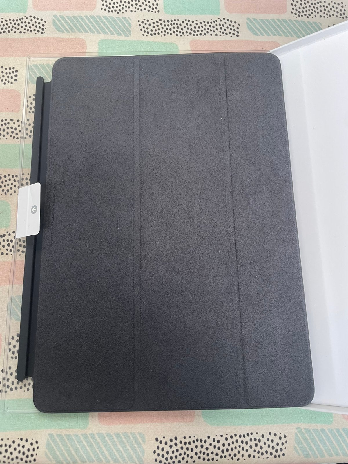Nieuwe apple ipad case nieuw in de doos 35 €, Enlèvement, Neuf, Coque