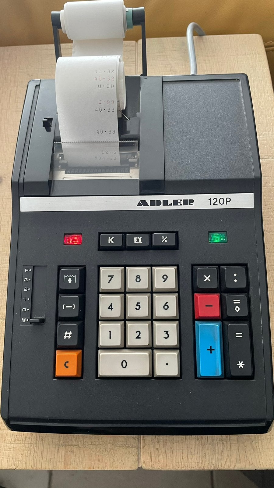 Caisse enregistreuse vintage Adler 120P, Collections, Appareils électroniques, Enlèvement ou Envoi, Ordinateurs et Machines à calculer