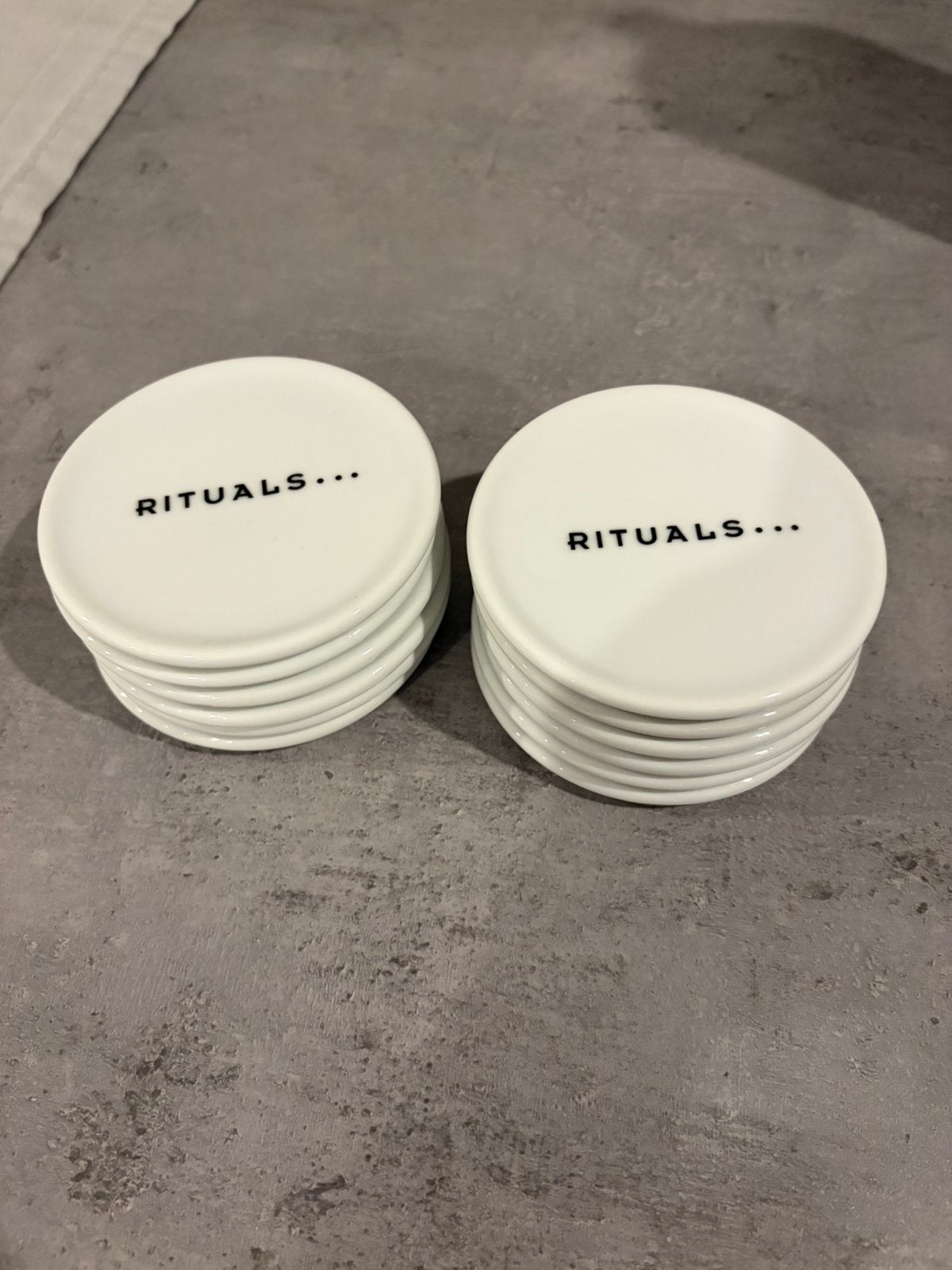 12 Rituals onderzetters – wit, Ophalen, Zo goed als nieuw, Wit