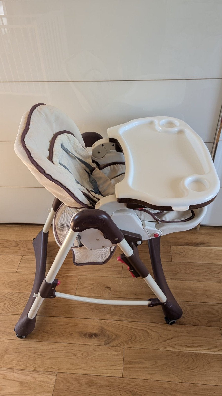 chaise haute/relax pratique et de qualité: amovible tablett, Enfants & Bébés, Enlèvement, Comme neuf, Chaise évolutive, Coulissant